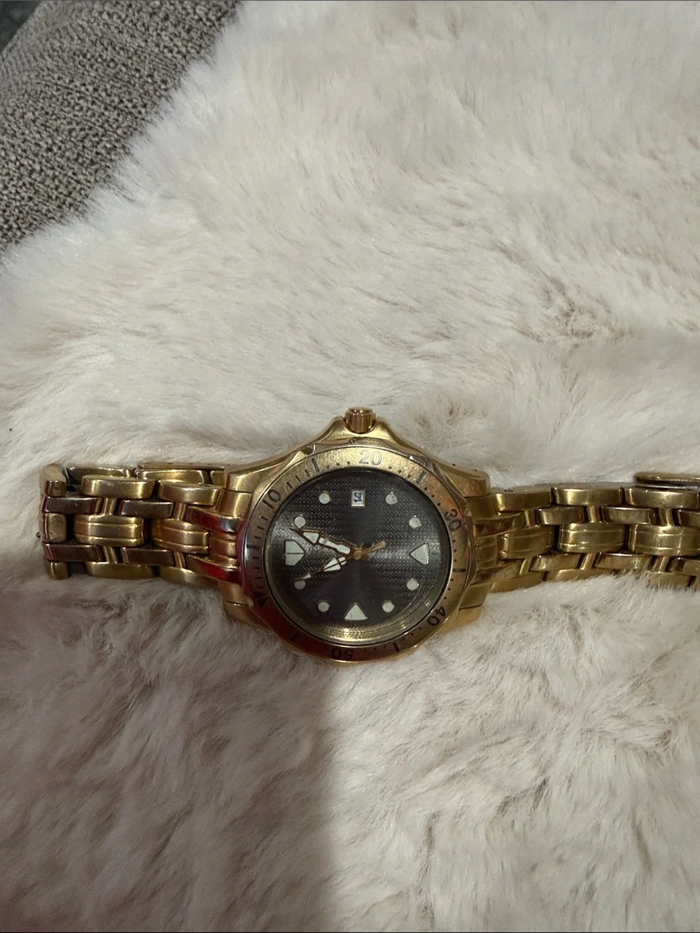 Citizen Gold-Tone Men’s Bracelet Watch with Date Window